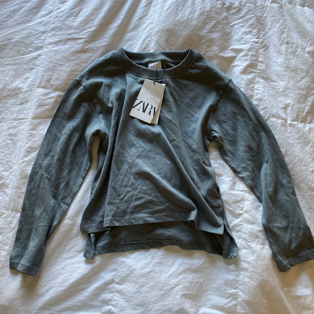 Long sleeve Zara basic grey shirt. Girls Size 9 NWT